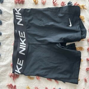 Nike pro Black biker Shorts